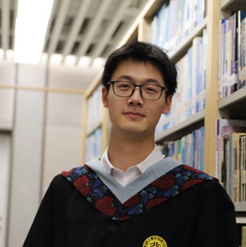 李也