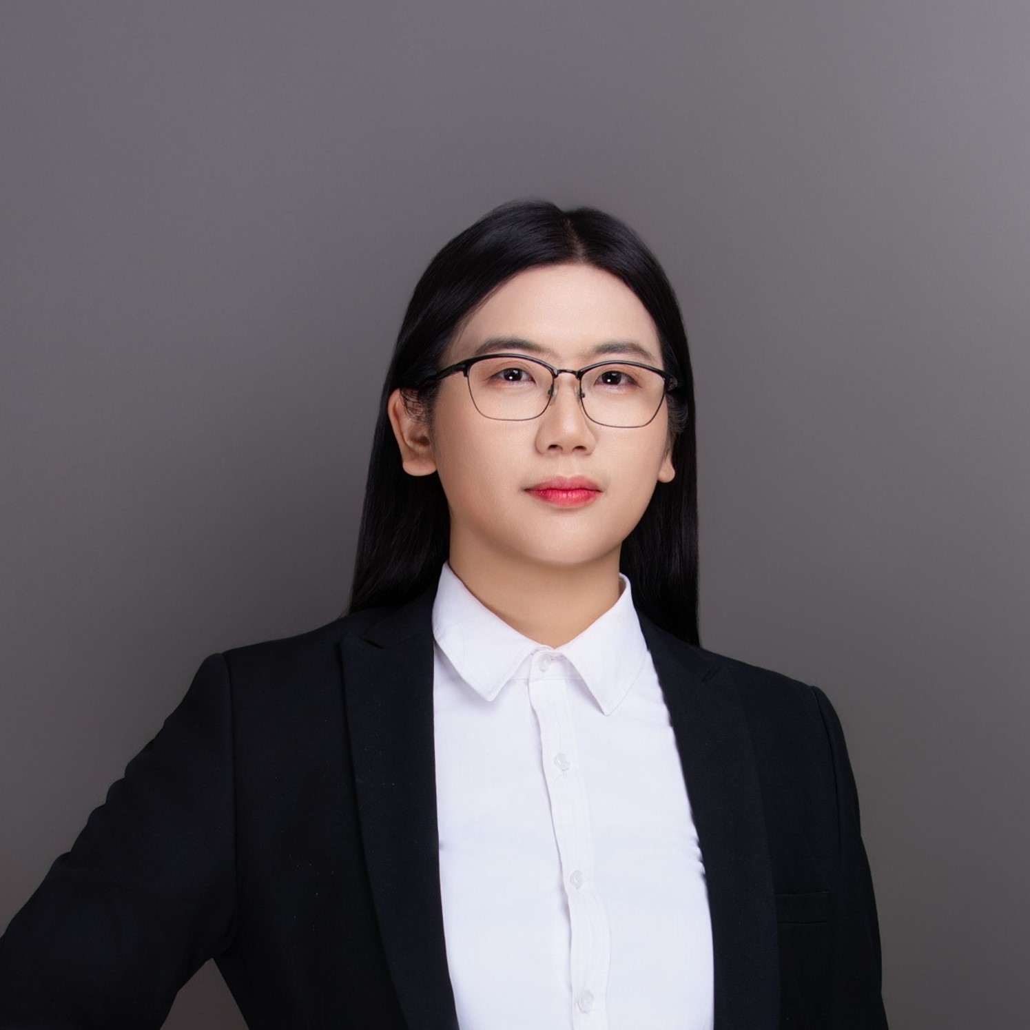 任华英